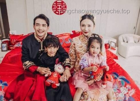 两夫妻同一单位共处模式对比：过度紧密 vs 适度空间
